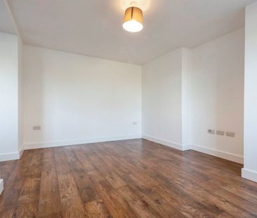 Drakes Drive, STEVENAGE - Photo 6