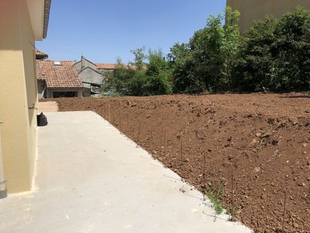 Location Maison 4 pièces 91m² LA CAVALERIE 12230 - Photo 5