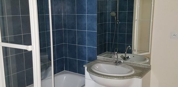 T2 AVEC BALCON ET PARKING - Photo 2