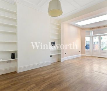 4 bedroom semi-detached house to rent - Photo 6