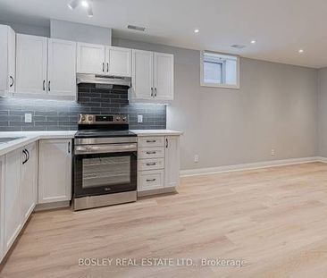 NEWLY RENOVATED SPACIOUS 1 BED PERFECT CONDO ALTERNATIVE - Photo 2