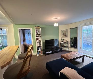 Room in a Shared Flat, Musard Road, W6 - Photo 3