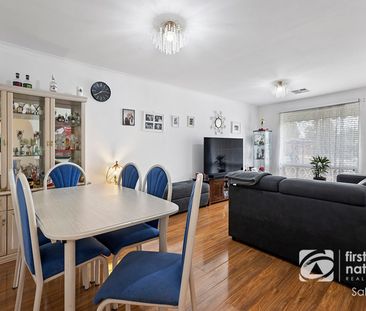 Stylish, Renovated Unit in a Quiet, Convenient Location - Photo 1
