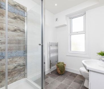 1 bedroom in a house share to rent - Photo 5