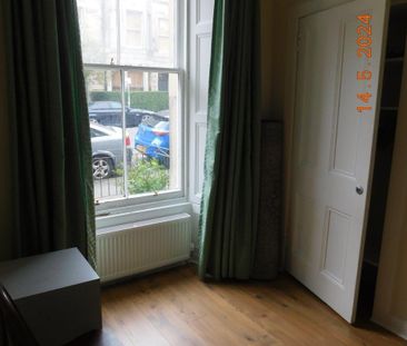 Lutton Place, Edinburgh, EH8 9PE - Photo 3