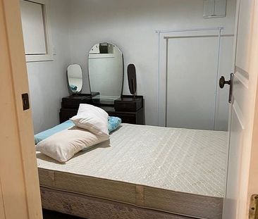 Mt Eden - move in with just your suitcase! - Photo 5