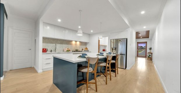 Clyde North - Photo 1