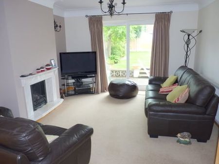 Westminster Drive, Bromborough - Photo 2