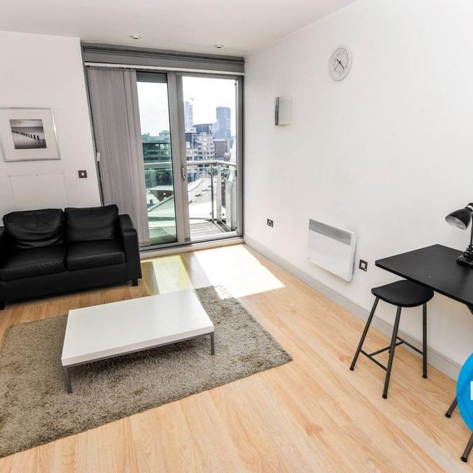 1 bedroom flat to rent - Photo 1