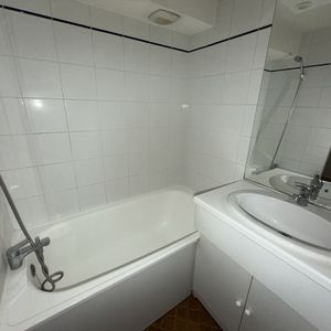 Location Appartement 1 pièce 20m² VONNAS 01540 - Photo 2