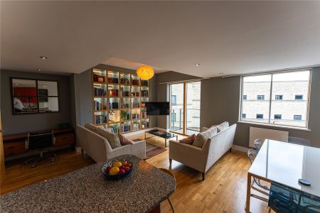 Oxford Castle, New Road, Oxford, OX1 flat to rent - Photo 2