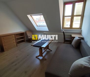 Podzamcze 2-pok. mieszkanie z niezależną kuchnią - Photo 1