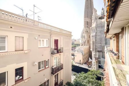 Carrer de Mallorca, Barcelona, Catalonia 08013 - Photo 5