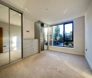 3 Bedroom Apartment - First Floor - Photo 3