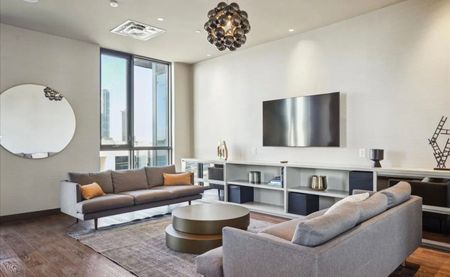 For Lease - 38 Honeycrisp Crescent Unit# 916, Vaughan, Ontario - Photo 4