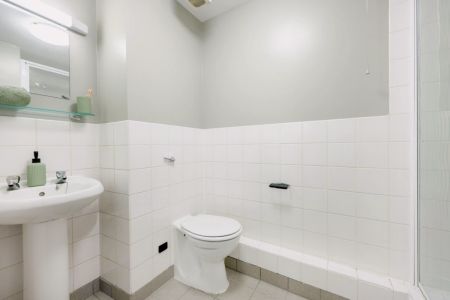 Classic Plus Ensuite - Photo 5