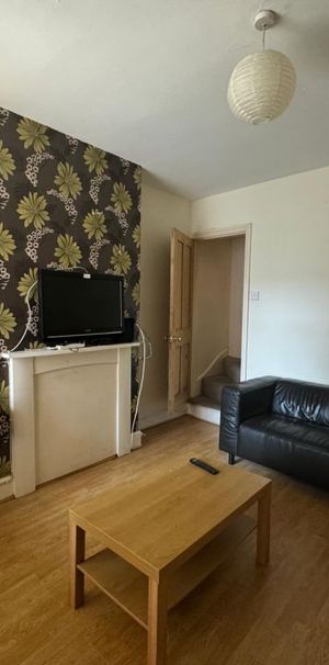 19 Station Street - 2 Bathrooms!Loughborough - Photo 1