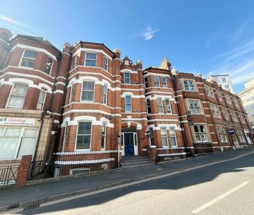 Fir Vale Road, Bournemouth - Photo 2