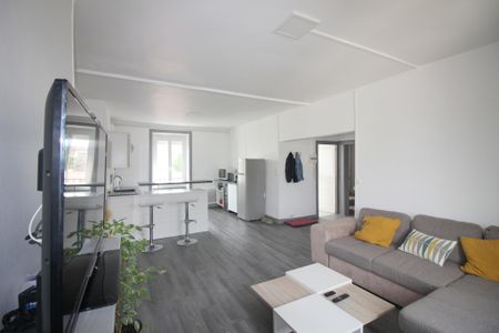 Location Appartement 3 pièces 72m² LIMOGES 87000 - Photo 2
