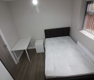 Flat 1 Eldon Street, Preston - Photo 2