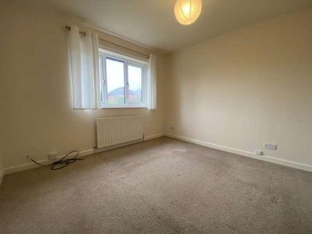 Spinners Way, Moorside, Oldham, OL4 - Photo 2