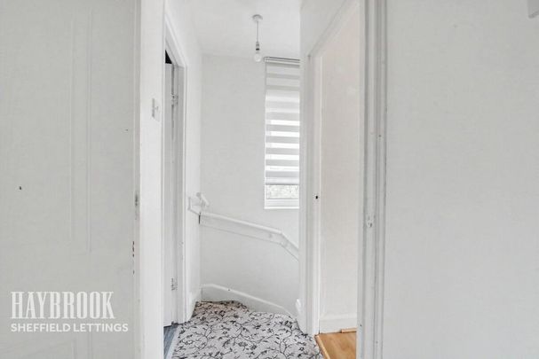 2 bedroom end of terrace house to rent - Photo 1