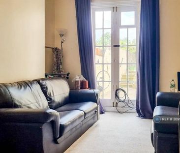 1 bedroom in a house share to rent - Photo 5