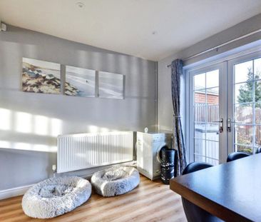 3 bedroom semi-detached house to rent - Photo 5