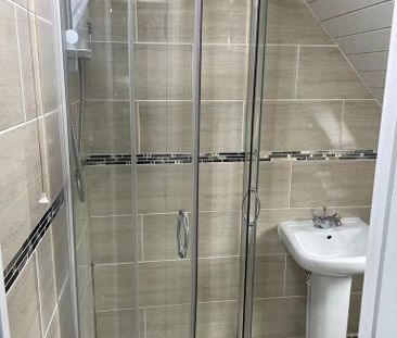 5 bedroom terraced house to rent - Photo 2