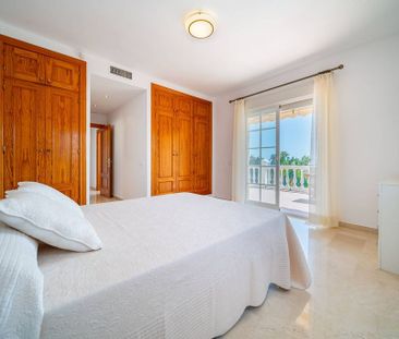 3 bedroom luxury Villa for rent in Marbella Del Este, Andalusia - Photo 5