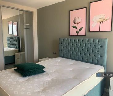 1 bedroom flat to rent - Photo 2