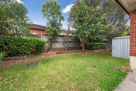 “Modern & low-maintenance living in a prime location” - Photo 3