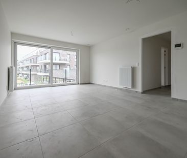 Nieuwbouwappartement met twee slaapkamers in hartje Emelgem - Photo 1