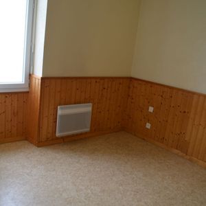 Location Appartement 1 pièce 28m² STE HERMINE 85210 - Photo 2