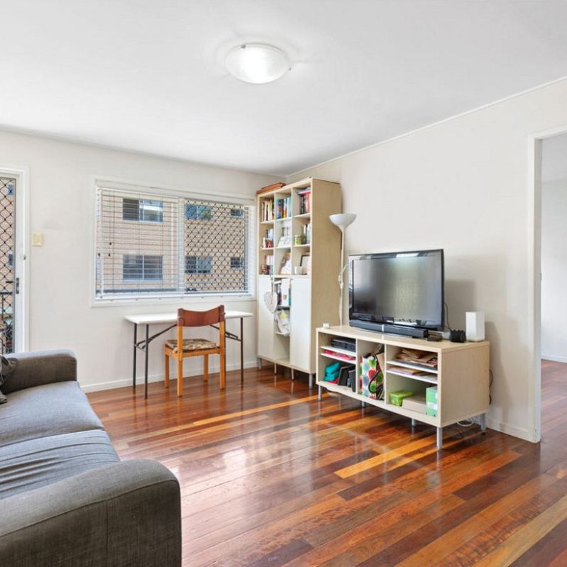15, Agnes Street, QLD, Morningside - Photo 1