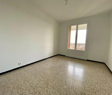 Location Appartement 3 pièces 56m² AVIGNON 84000 - Photo 2
