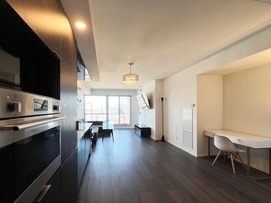 For Lease - 70 Temperance Street Unit# 4717, Toronto, Ontario - Photo 1