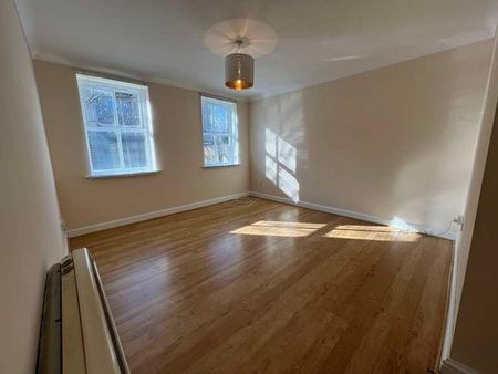 Sherfield House Burton Road, SO15 - Photo 3