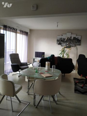 Pour visister, appeler le 02.23.55.91.17 VITRE. Un appartement T2 situé au 2ème étage gauche N... - Photo 2