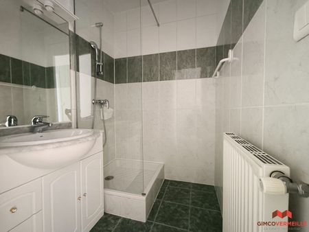 Location Maison 7 pièces 195m² - Photo 5