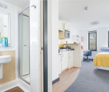 Studio to rent - Photo 3