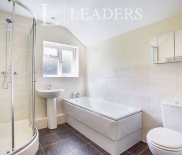 2 bedroom house to rent Connaught Road, Brookwood, Woking, GU24 - Photo 6