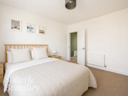 3 bedroom terraced house to rent - Photo 4