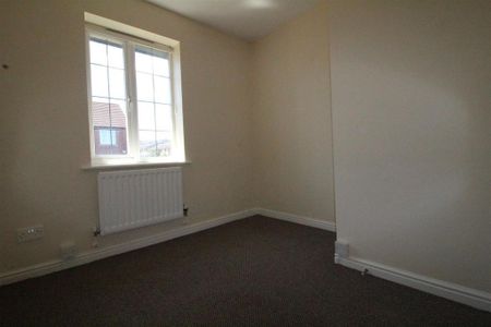 3 bedroom detached house to rent - Photo 5