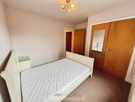 2 bedroom flat to rent - Photo 5