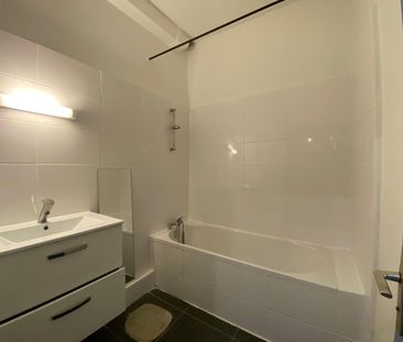 Location Appartement 3 pièces 65m² BOURG LES VALENCE 26500 - Photo 6