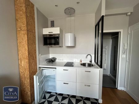 Location Appartement 1 pièce 14m² TOURS 37000 - Photo 2