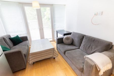 4 bedroom house to rent - Photo 2