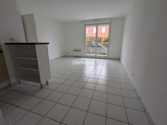 T2 1 Chambre avec balcon + places de stationnement - Photo 1