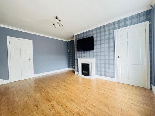 105 East Way, Rathcoole, Newtownabbey, BT37 9NW - Photo 1